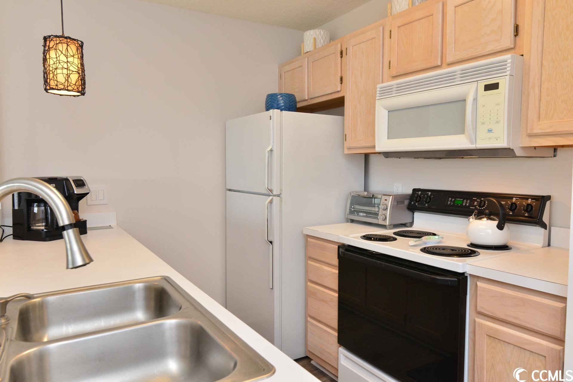 203 Landing Road, Unit H North Myrtle Beach, SC 29582 - Photo 8 of 40 Gallery Image 8