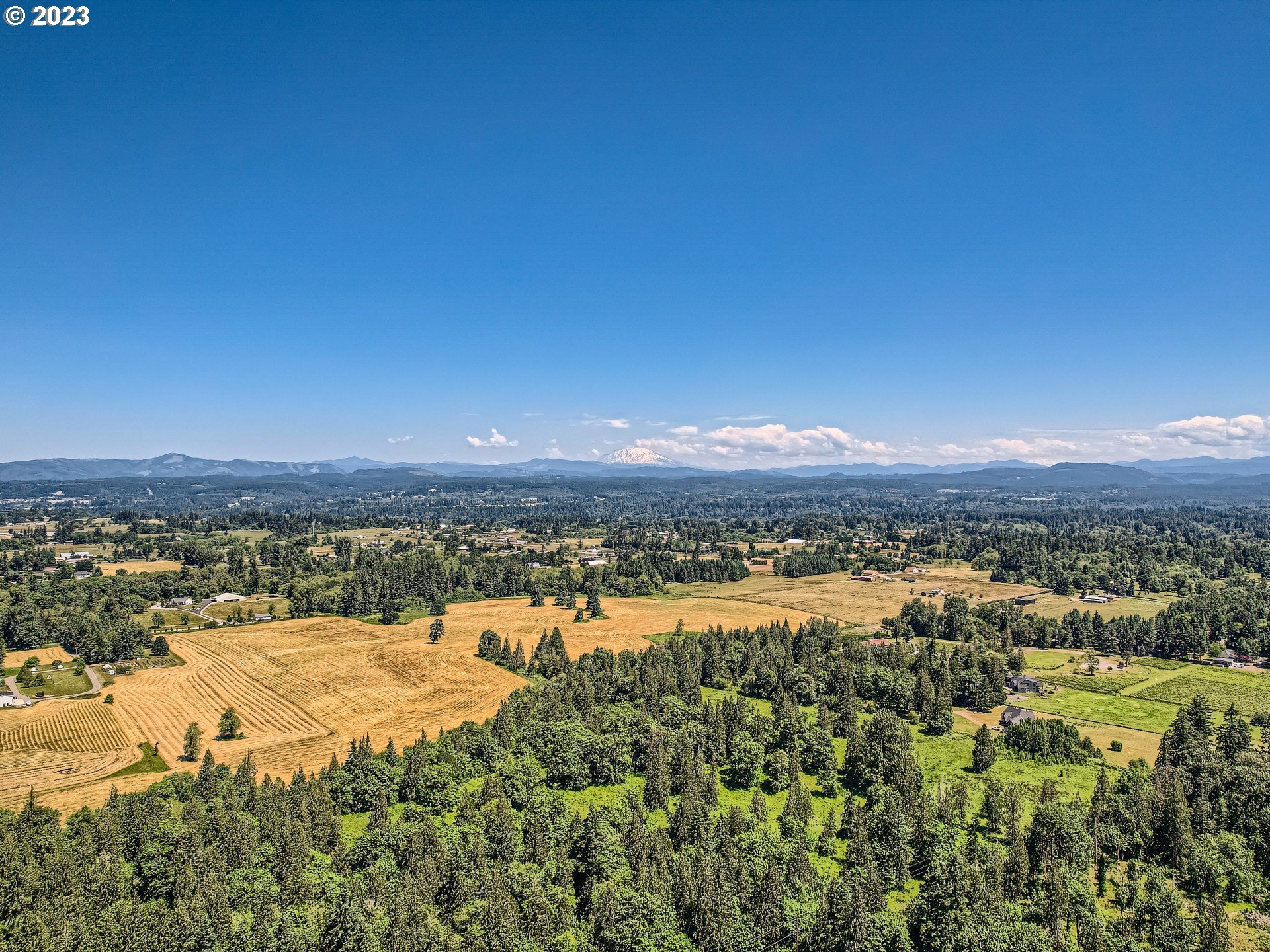 23701 Northeast 10th Avenue, Unit 43 Ridgefield, WA 98642 - Photo 3 of 10 a view of a ocean with a city