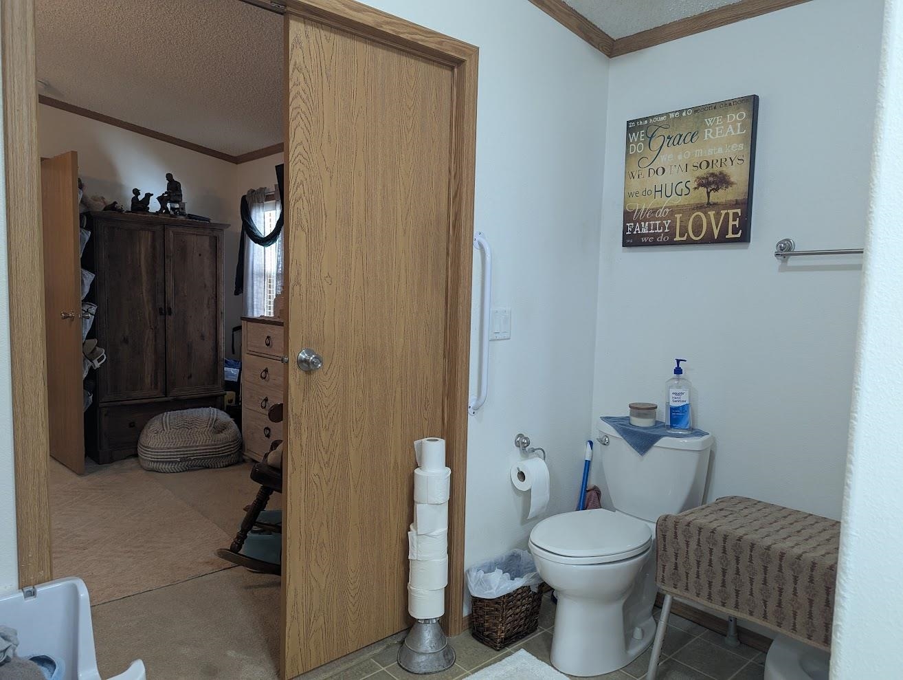 435 32 Road, Unit 628 Clifton, CO 81520 - Photo 10 of 31 a bathroom with a toilet and a shower