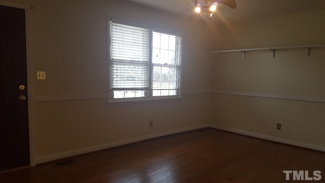 47 Fairview Village Road Dunn, NC 28334 - Photo 11 of 30 Gallery Image 11