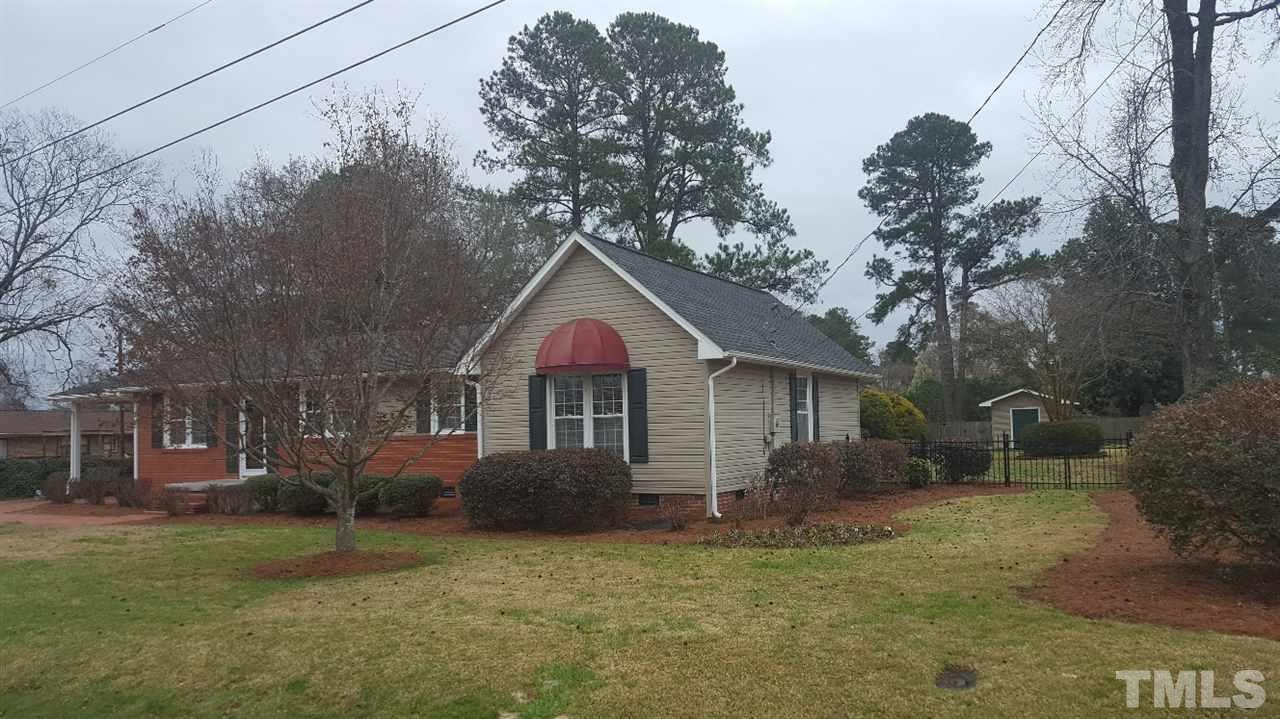 47 Fairview Village Road Dunn, NC 28334 - Photo 12 of 30 Gallery Image 12