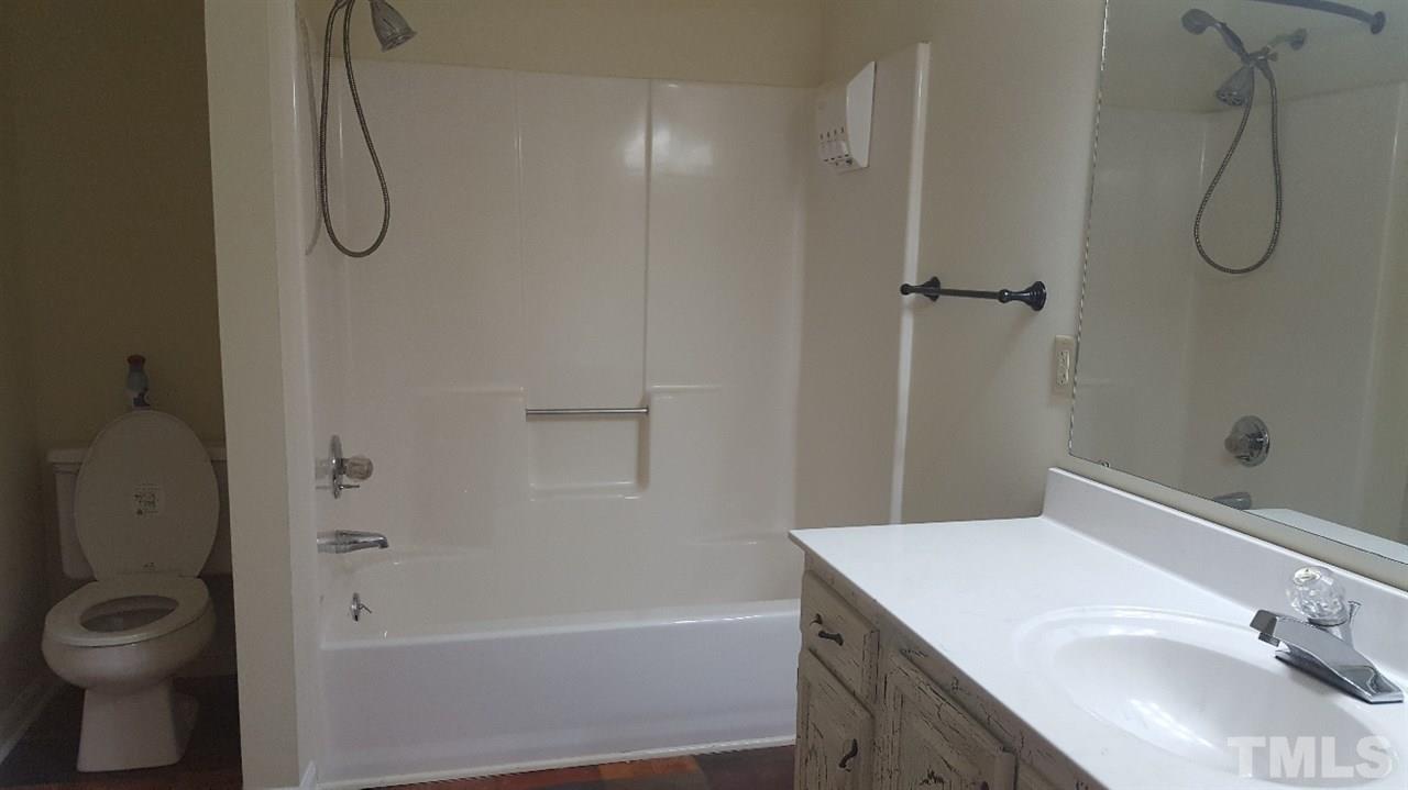 47 Fairview Village Road Dunn, NC 28334 - Photo 15 of 30 Gallery Image 15