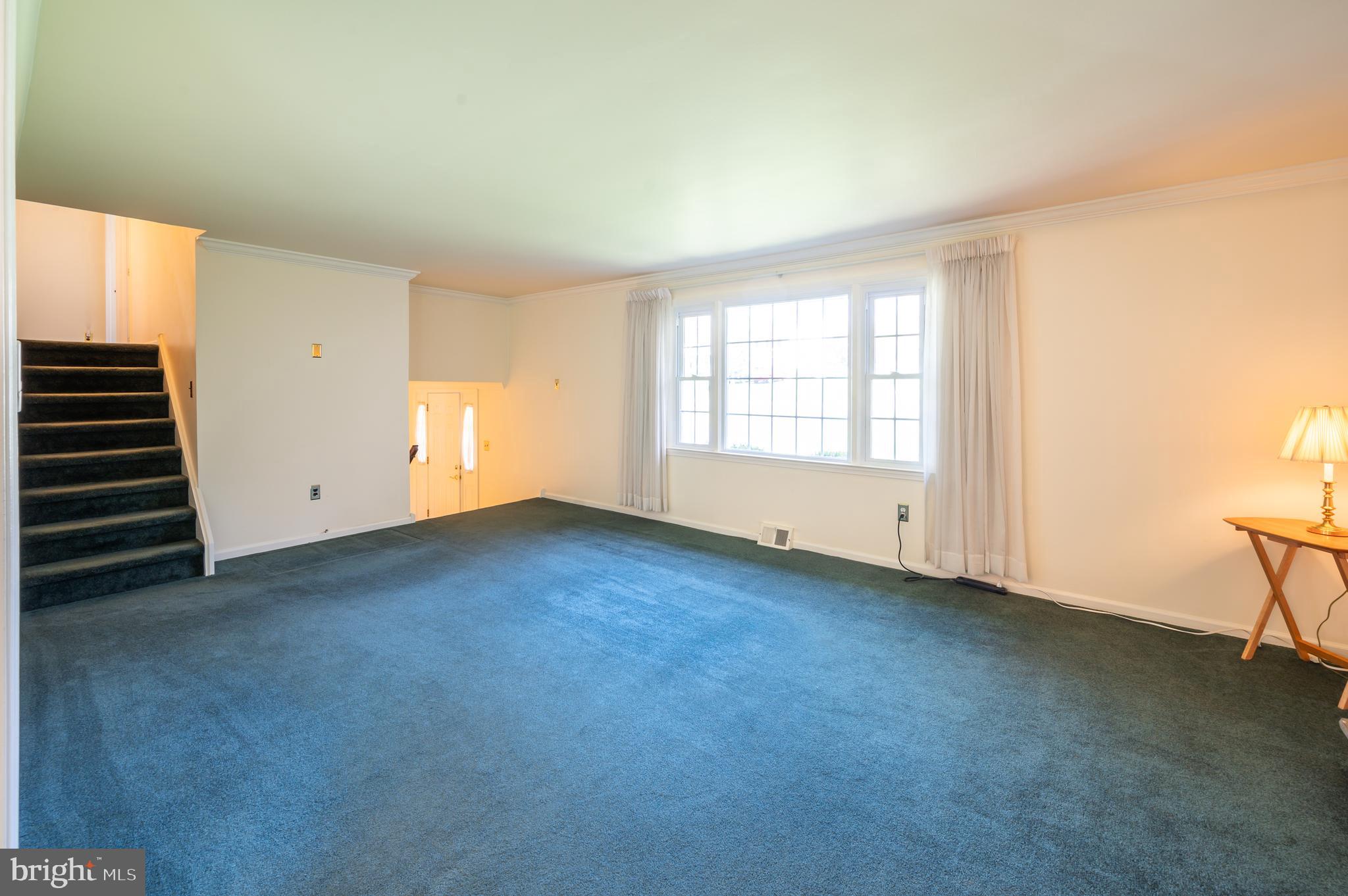 76 Autumn Road Southampton, PA 18966 - Photo 13 of 27 Living room with Large Front Window