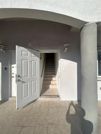 $2,700 | 5655 Northwest 109th Avenue, Unit 56, Doral, FL 33178