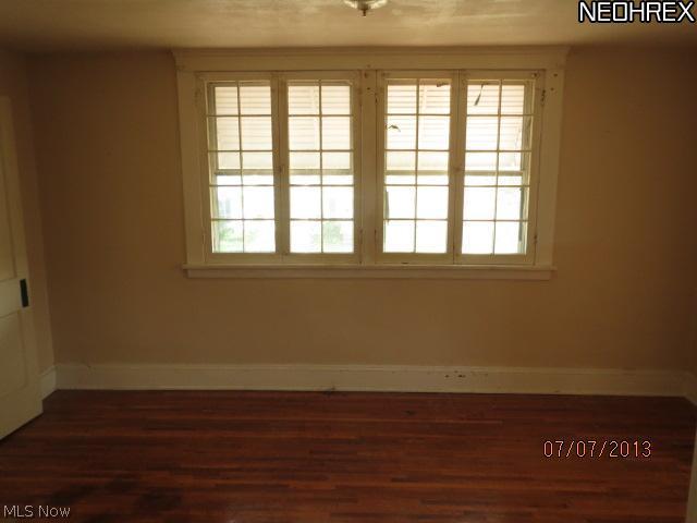 7611 Jameson Road Parma, OH 44129 - Photo 10 of 12