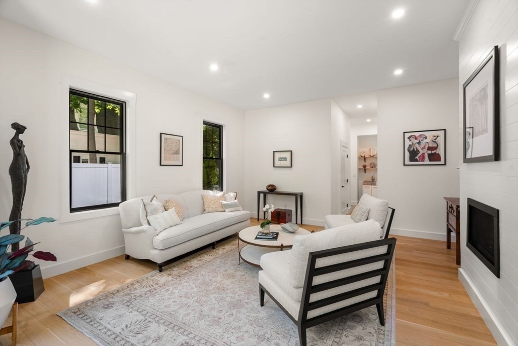 283 Walnut Street Wellesley, MA 02481 - Photo 17 of 33