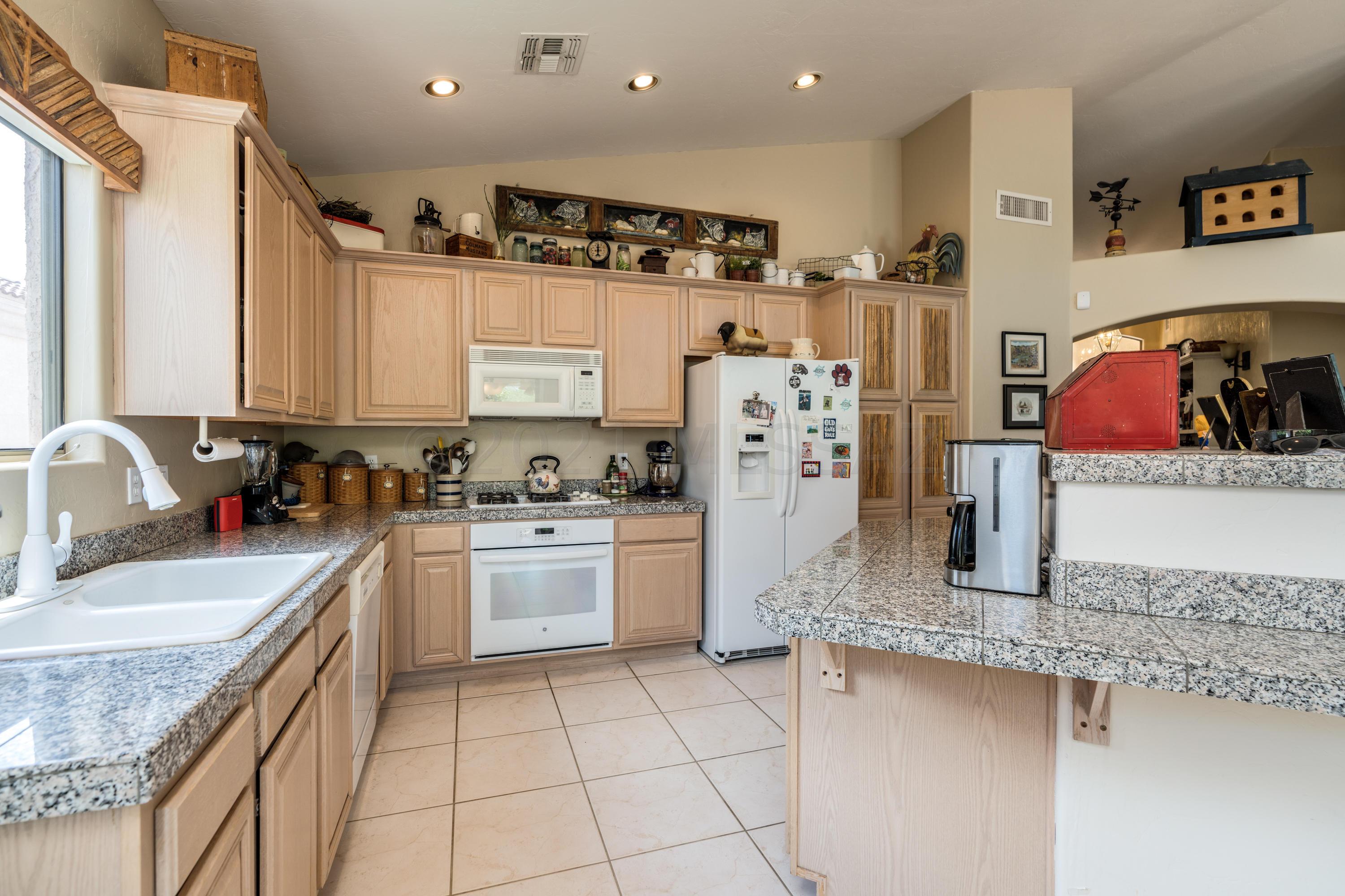 5228 North Spring Pointe Place Tucson, AZ 85749 - Photo 8 of 33