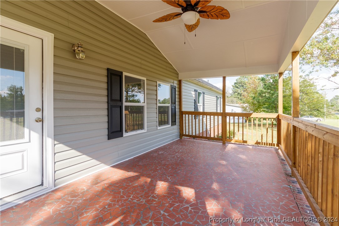197 Nutgrass Road Bunnlevel, NC 28323 - Photo 3 of 32 Gallery Image 3