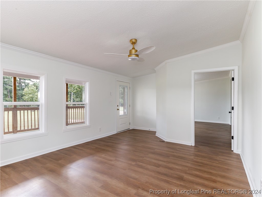 197 Nutgrass Road Bunnlevel, NC 28323 - Photo 5 of 32 Gallery Image 5