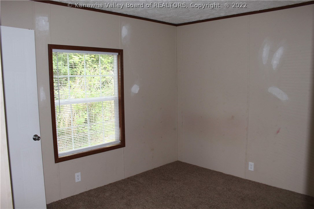 157 Lower White Oak Road Ashford, WV 25009 - Photo 10 of 29 Gallery Image 10