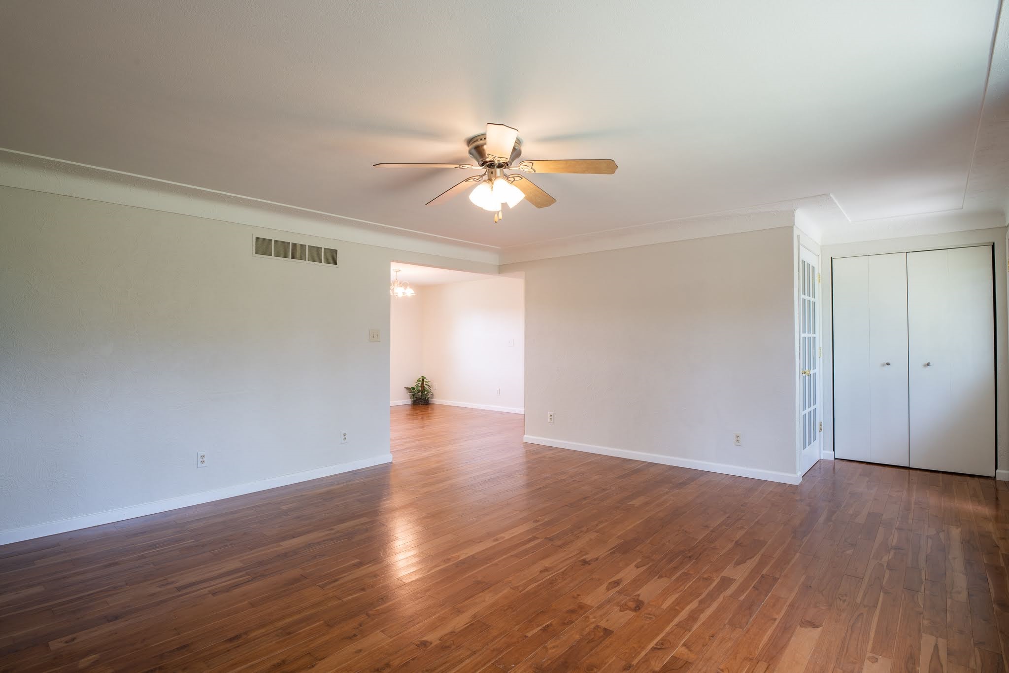 29739 East County Road Manito, IL 61546 - Photo 11 of 39 Gallery Image 11