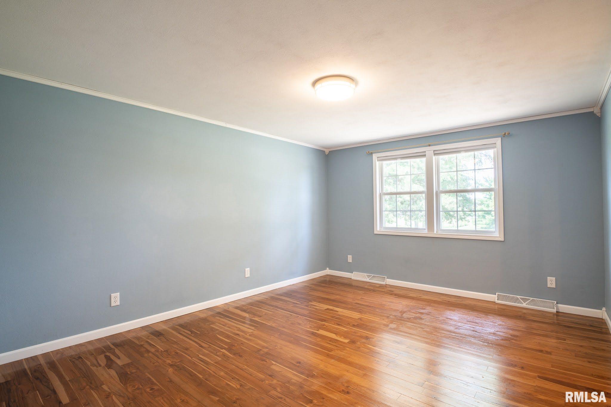 29739 East County Road Manito, IL 61546 - Photo 19 of 39 Gallery Image 19