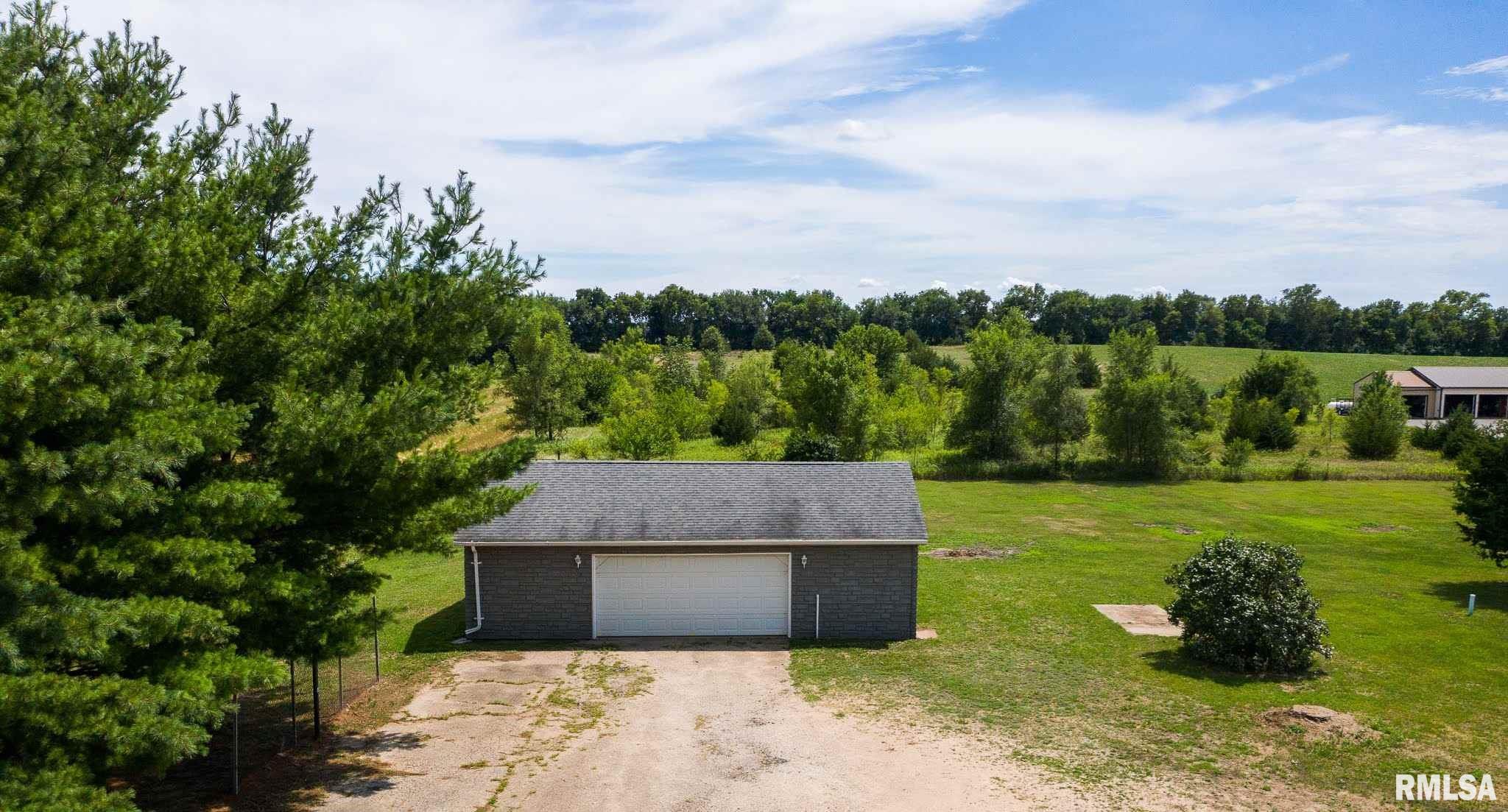 29739 East County Road Manito, IL 61546 - Photo 6 of 39 Gallery Image 6