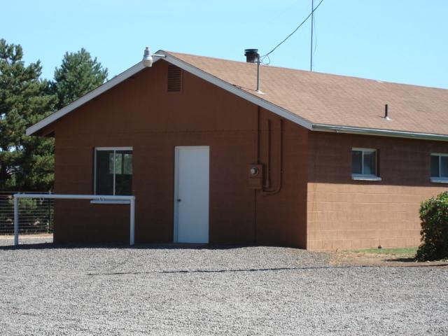 44433 Dee Knoch Road Fall River Mills, CA 96028 - Photo 9 of 9 a backyard of a house