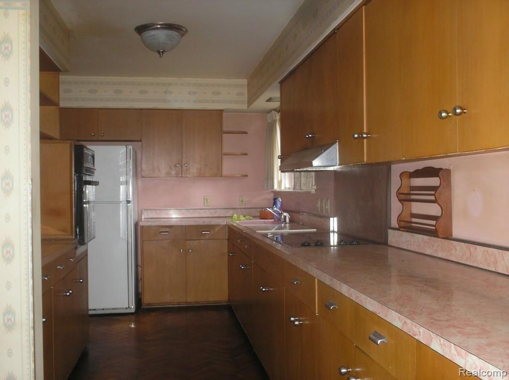 415 Barclay Road Grosse Pointe, MI 48236 - Photo 7 of 22 Kitchen