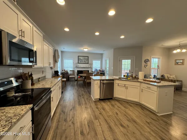 $2,800 | 434 Nantucket Trail, Sneads Ferry, NC 28460