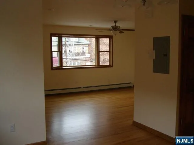 $2,195 | 158 Ridge Road, Unit 2, Lyndhurst, NJ 07071