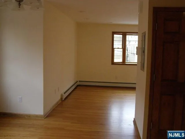 $2,195 | 158 Ridge Road, Unit 2, Lyndhurst, NJ 07071