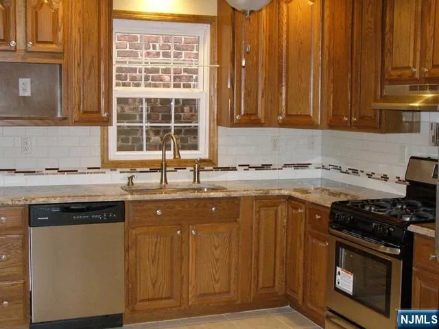 $2,195 | 158 Ridge Road, Unit 2, Lyndhurst, NJ 07071