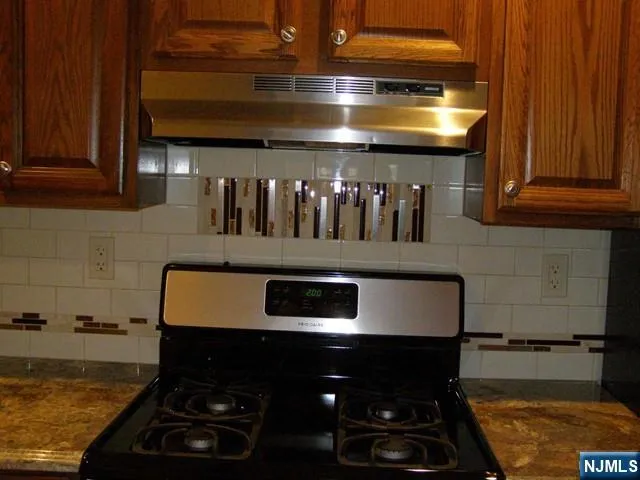 $2,195 | 158 Ridge Road, Unit 2, Lyndhurst, NJ 07071