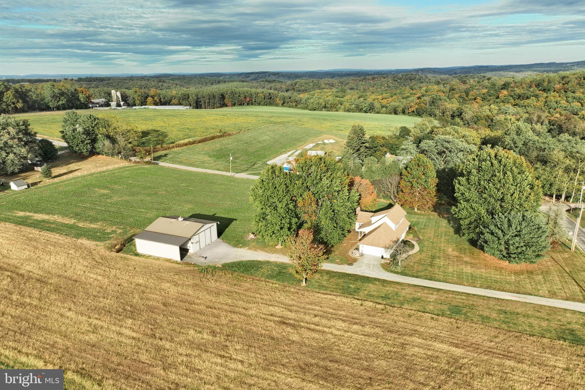 4877 Battlehill Road Brogue, PA 17309 - Photo 38 of 49 a view of a garden with an ocean