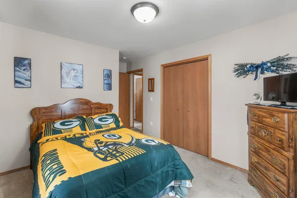 $342,500 | 195 Yacoub Lane, Fond du Lac, WI 54935