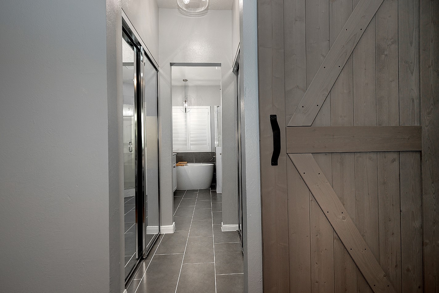 110 Wintergreen Trail The Woodlands, TX 77382 - Photo 17 of 32 a view of a bathroom