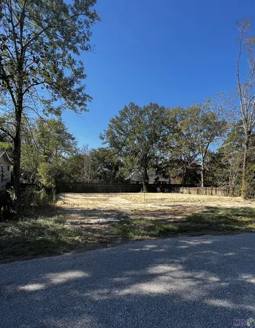 $39,000 | 308 Carroll Street, Denham Springs, LA 70726