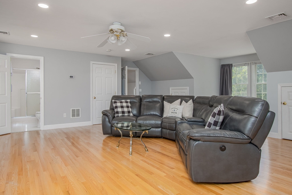 431 Martins Pond Road Groton, MA 01450 - Photo 29 of 40 Gallery Image 29