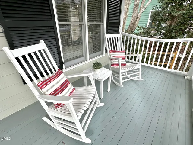 $775,000 | 226 Edgewater Circle, Chapel Hill, NC 27516