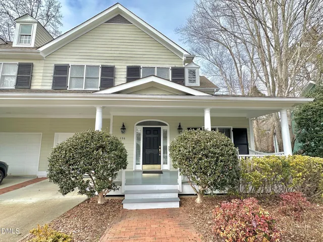 $775,000 | 226 Edgewater Circle, Chapel Hill, NC 27516