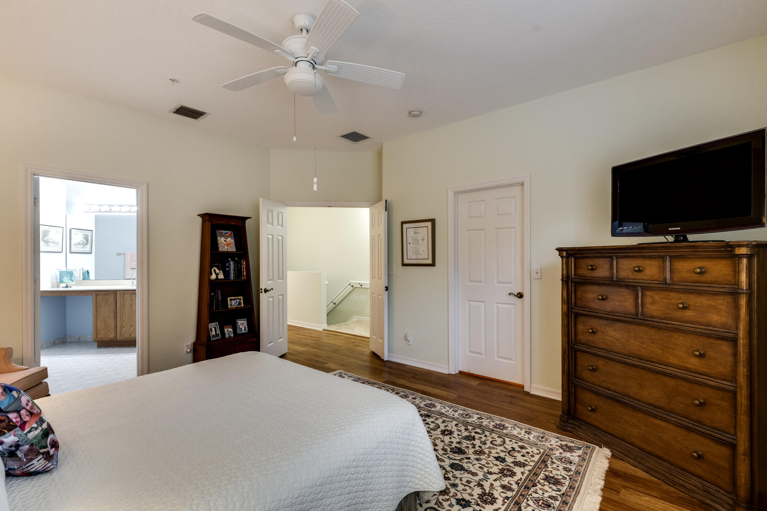 156 Village Boulevard, Unit E Tequesta, FL 33469 - Photo 20 of 36 Primary Bedroom