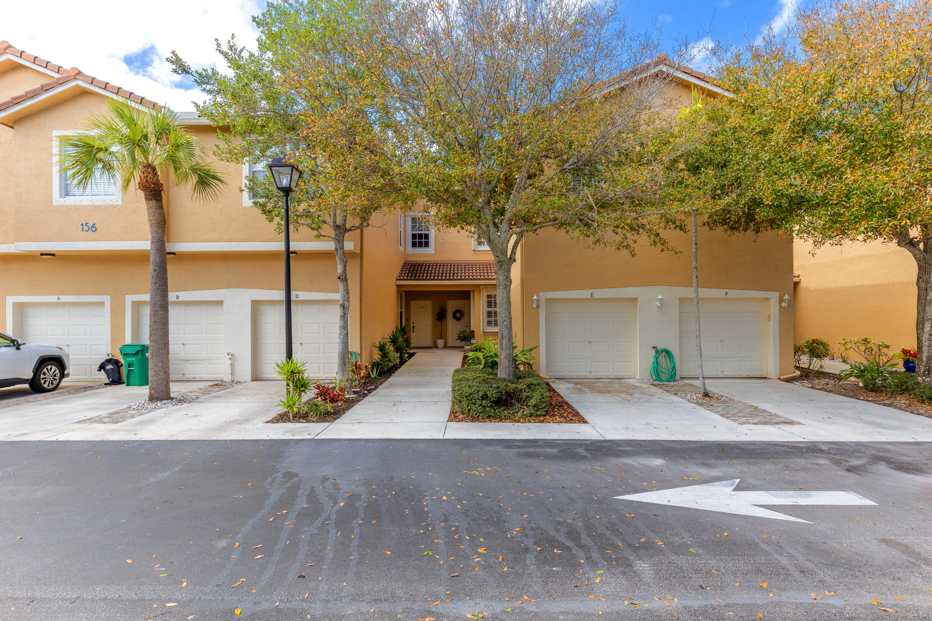 156 Village Boulevard, Unit E Tequesta, FL 33469 - Photo 34 of 36 new-00002_427