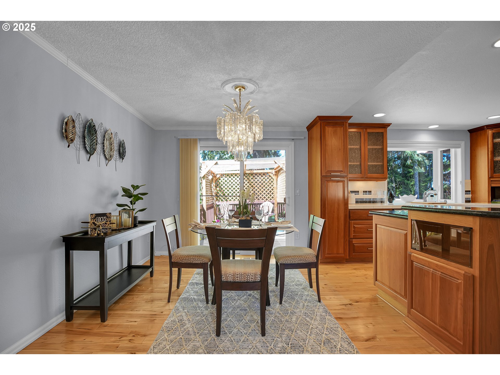14965 Southwest Glenbrook Road Beaverton, OR 97007 - Photo 6 of 16 Gallery Image 6