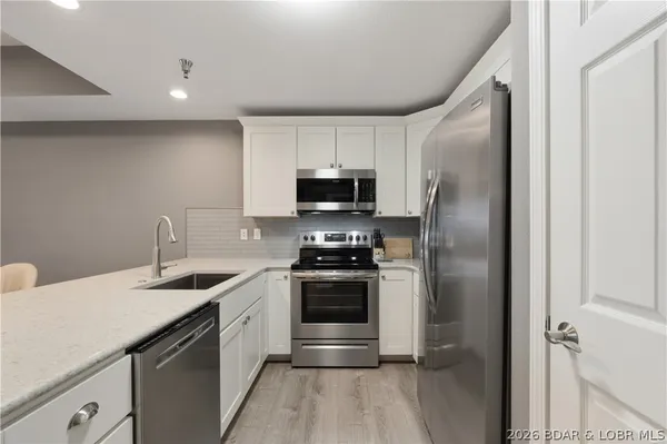 $359,900 | 4800 Eagleview Drive, Unit 4108, Osage Beach, MO 65065