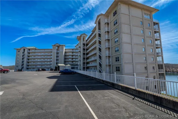 $359,900 | 4800 Eagleview Drive, Unit 4108, Osage Beach, MO 65065