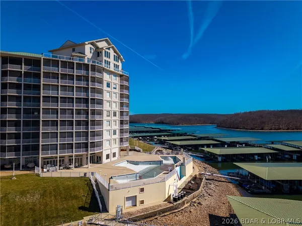 $359,900 | 4800 Eagleview Drive, Unit 4108, Osage Beach, MO 65065