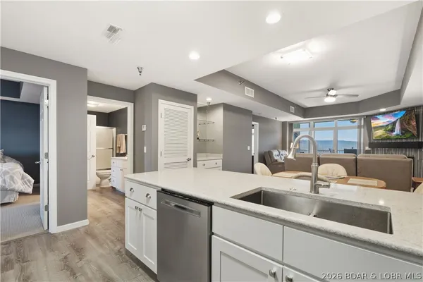 $359,900 | 4800 Eagleview Drive, Unit 4108, Osage Beach, MO 65065