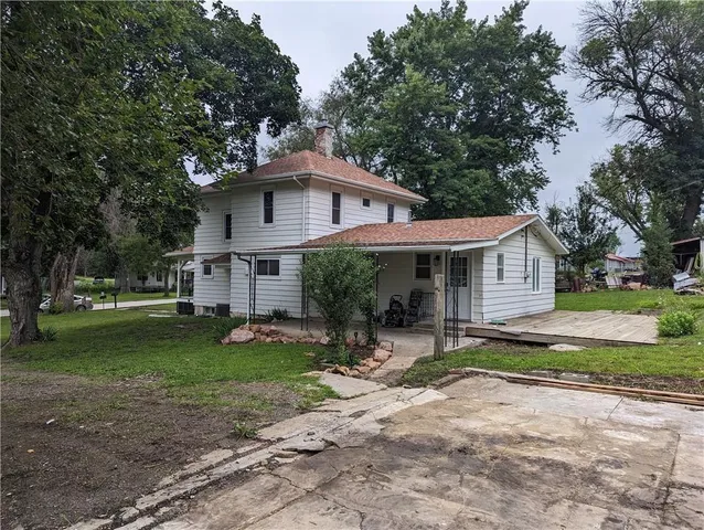 $179,000 | 414 Golden Gate Street, Robinson, KS 66532