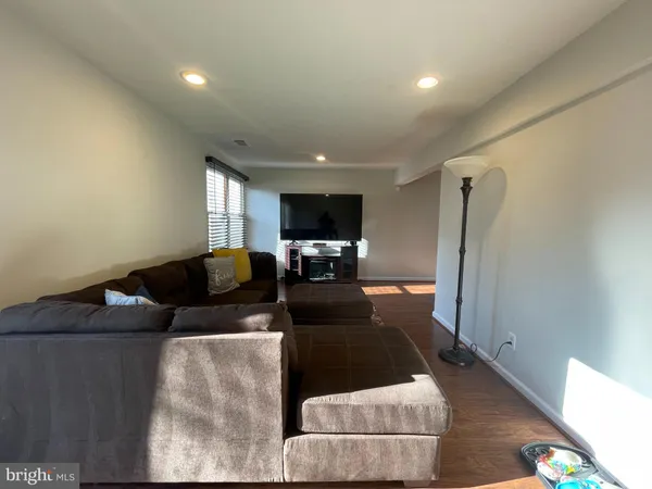 $2,850 | 9995 Campus Way South, Upper Marlboro, MD 20774