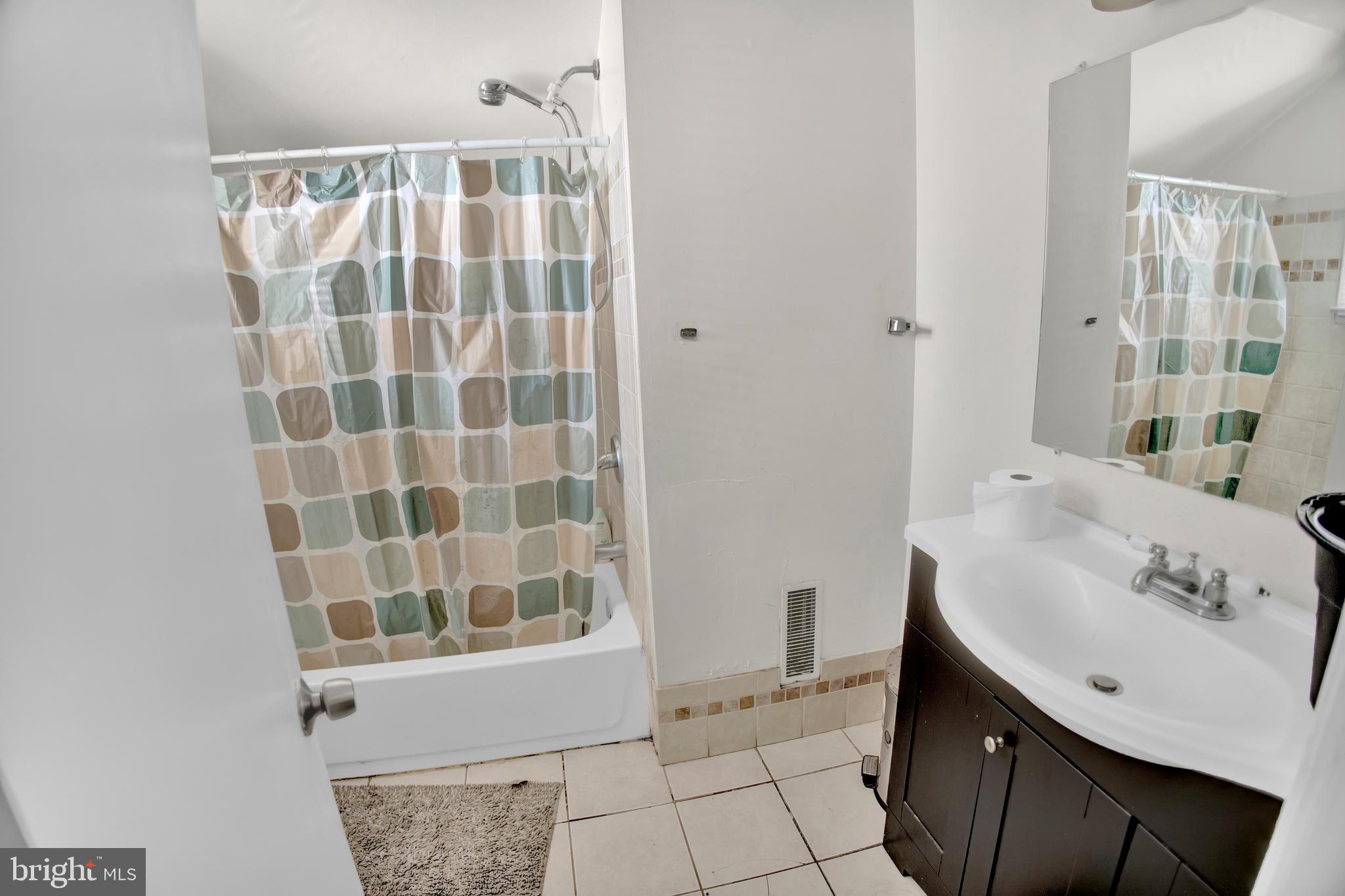 8526 Adelphi Road Hyattsville, MD 20783 - Photo 11 of 11 Gallery Image 11