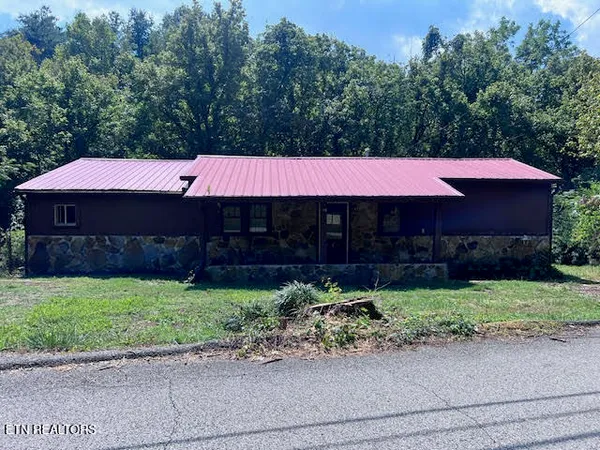 $149,900 | 116 Spencer Drive, Harriman, TN 37748