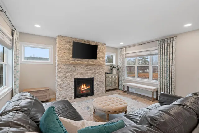 $699,995 | 1108 Quebec Avenue North, Golden Valley, MN 55427