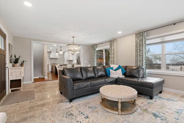 $699,995 | 1108 Quebec Avenue North, Golden Valley, MN 55427