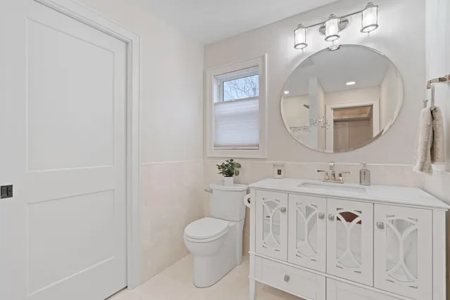 $699,995 | 1108 Quebec Avenue North, Golden Valley, MN 55427