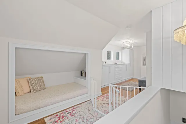 $699,995 | 1108 Quebec Avenue North, Golden Valley, MN 55427