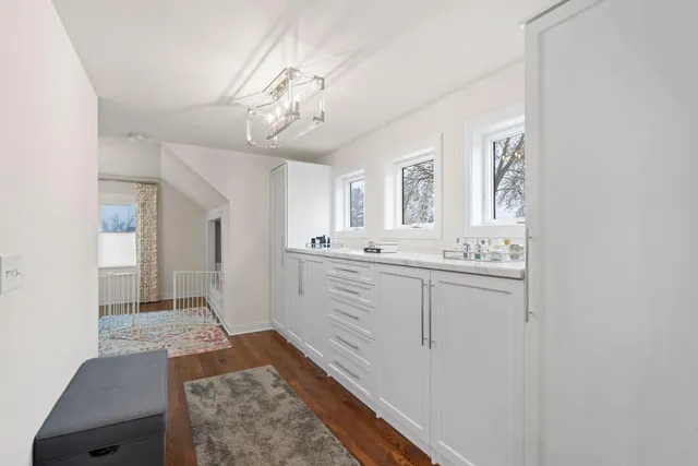 $699,995 | 1108 Quebec Avenue North, Golden Valley, MN 55427