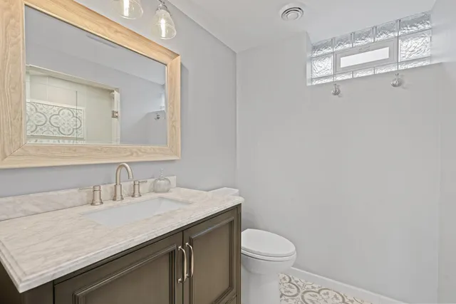 $699,995 | 1108 Quebec Avenue North, Golden Valley, MN 55427