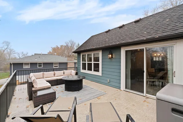 $699,995 | 1108 Quebec Avenue North, Golden Valley, MN 55427