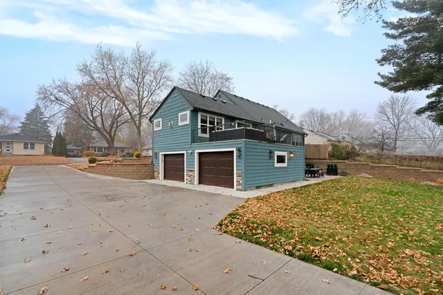 $699,995 | 1108 Quebec Avenue North, Golden Valley, MN 55427